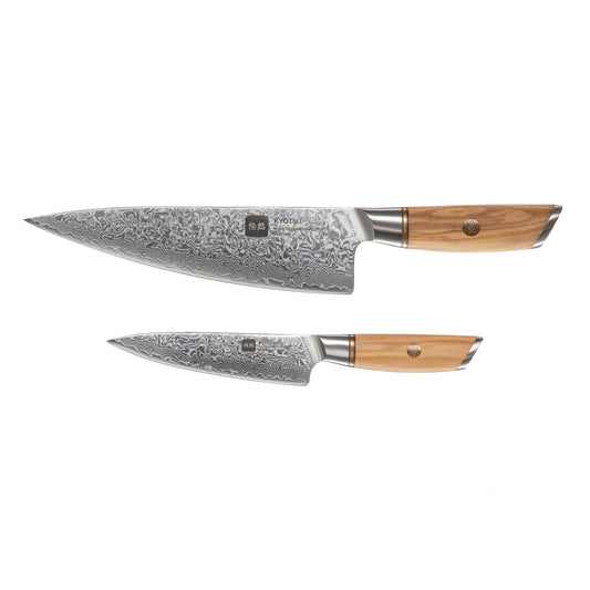 Kyotsu 2er-Set: Chefmesser und Allzweckmesser freigestellt vor weissem Hintergrund.