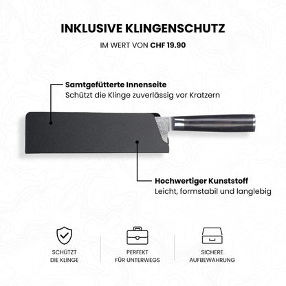 Kyotsu Klingenschutz für Santoku-Messer: hochwertiger Kunststoff mit samtgefütterter Innenseite schützt die Klinge zuverlässig vor Kratzern. Leicht, formstabil und langlebig, ideal für sichere Aufbewahrung und unterwegs.